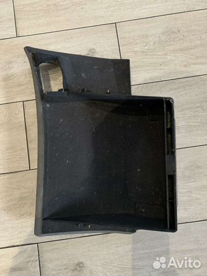 Бардачек бмв 7 е38