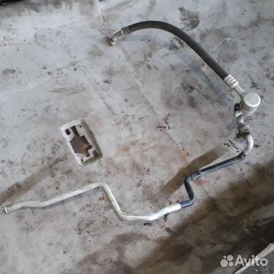 Трубки кондиционера Шкода Октавия тур (А4U1) VW