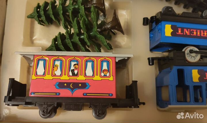 Игрушки винтаж:дом, ж/д дорога Orient/Tornado,весы