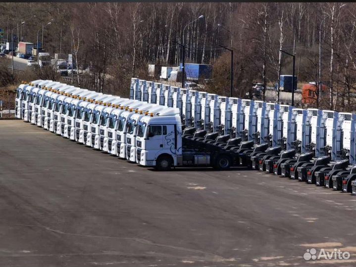 Sitrak ZZ4256V364HE, 2023