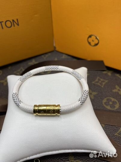 Женский браслет louis vuitton
