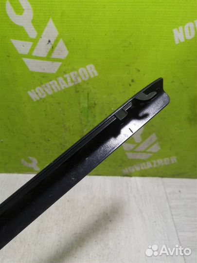 Накладка (кузов внутри) Шкода Октавия А4