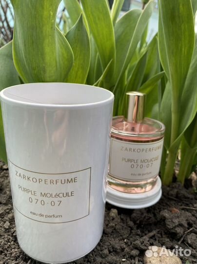 Zarkoperfume purple molecule 070.07