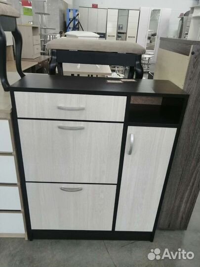 Обувница новая