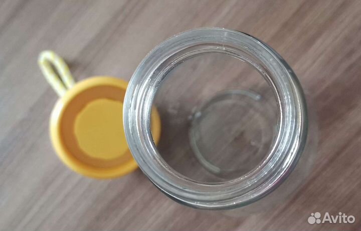 Бутылка для воды стеклянная