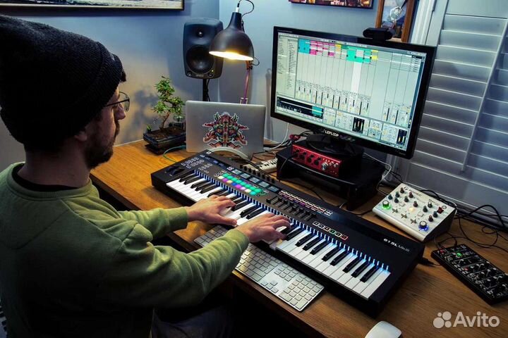 Грувбокс Novation 61 SL MK III