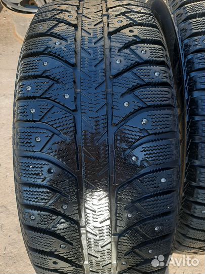 Bridgestone Ice Cruiser 7000 205/55 R16 91T