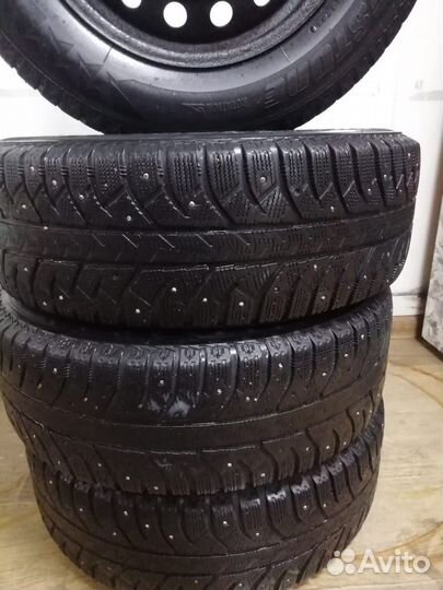 Bridgestone Ice Cruiser 7000 195/65 R15