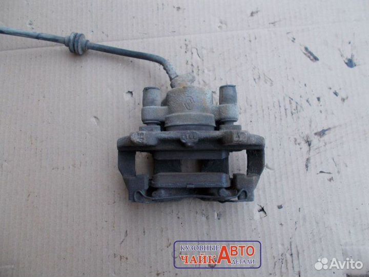 Суппорт передний левый Renault Logan 2