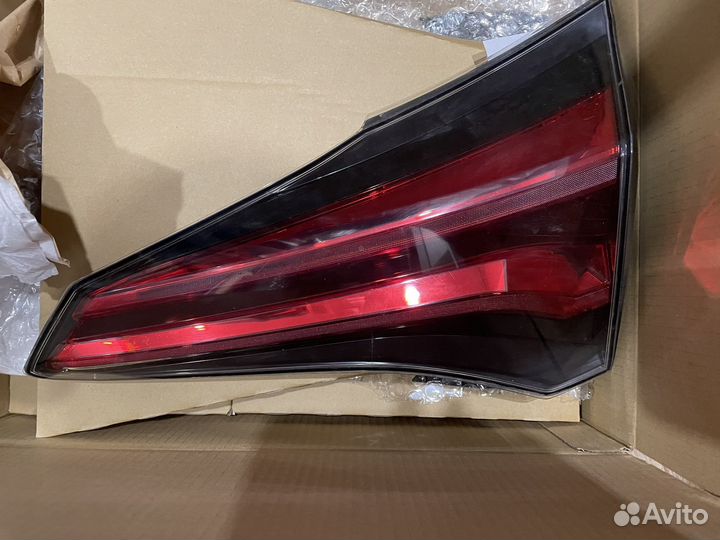 Задний фонарь Toyota rav4 ca 40