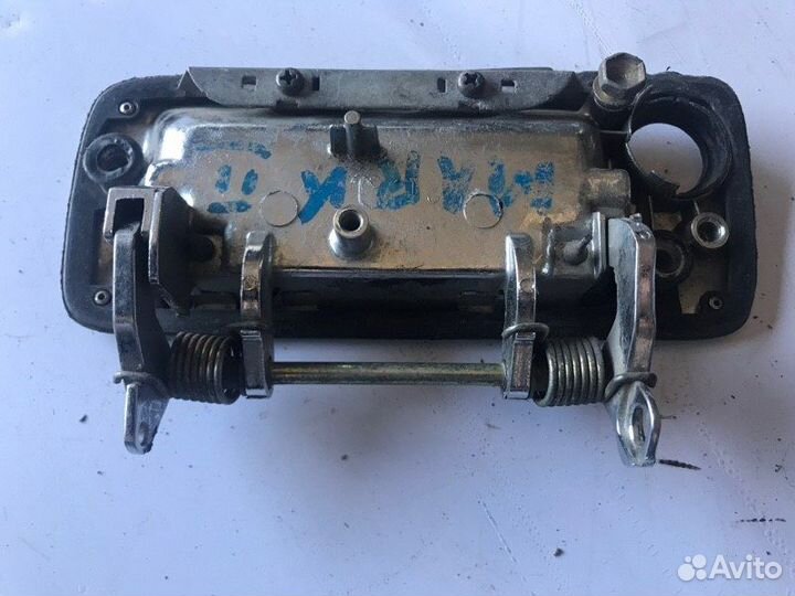 Ручка двери внешняя передняя левая Toyota Mark 2