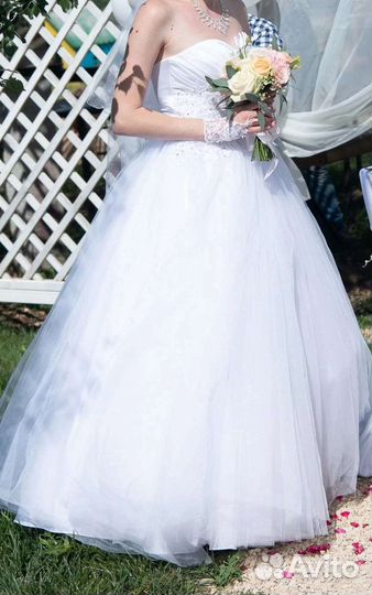 Свадебное платье