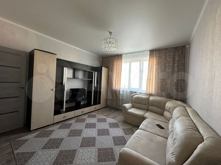 1-к. квартира, 41 м², 8/10 эт.