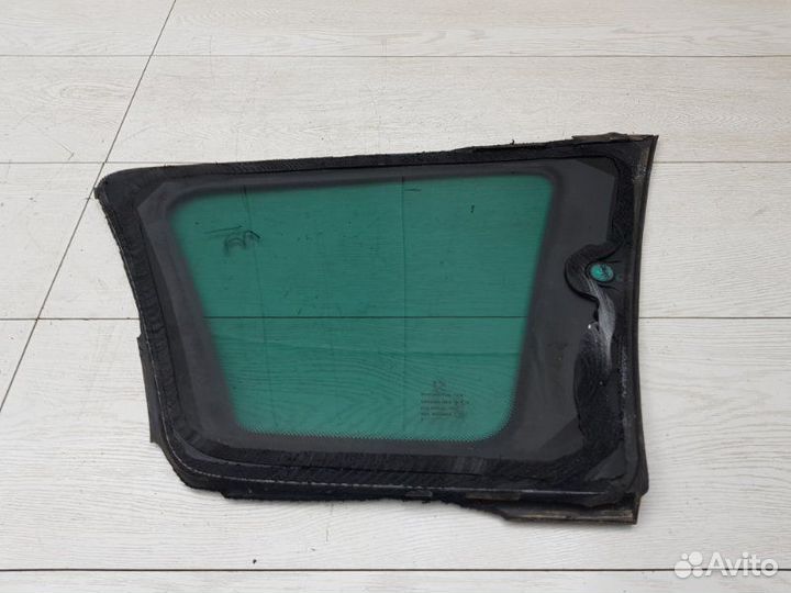 Форточка в крыло левая Peugeot 308 SW EP6 2010