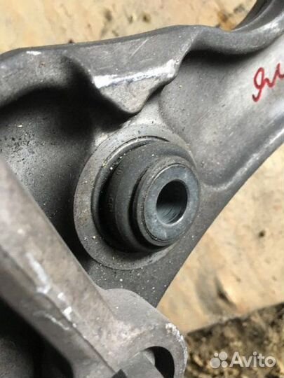 Рычаг передний левый Jaguar Xf CC9 2007-2011