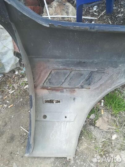 Крыло переднее левое BMW e39