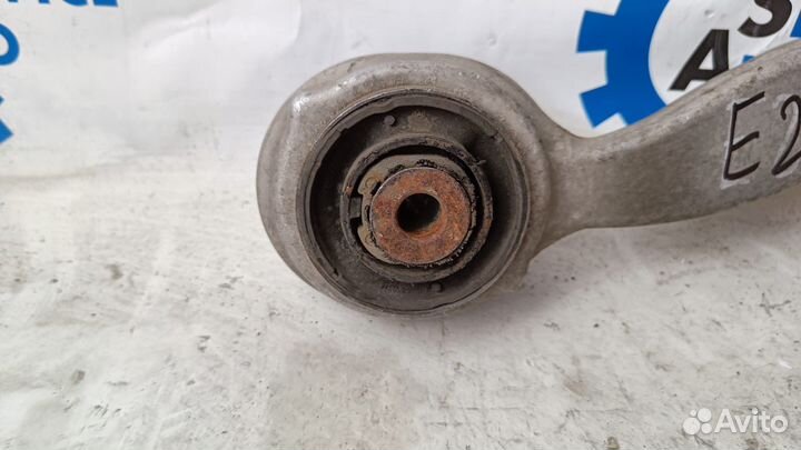 Mercedes W212 09- 4 matic Передний правый рычаг