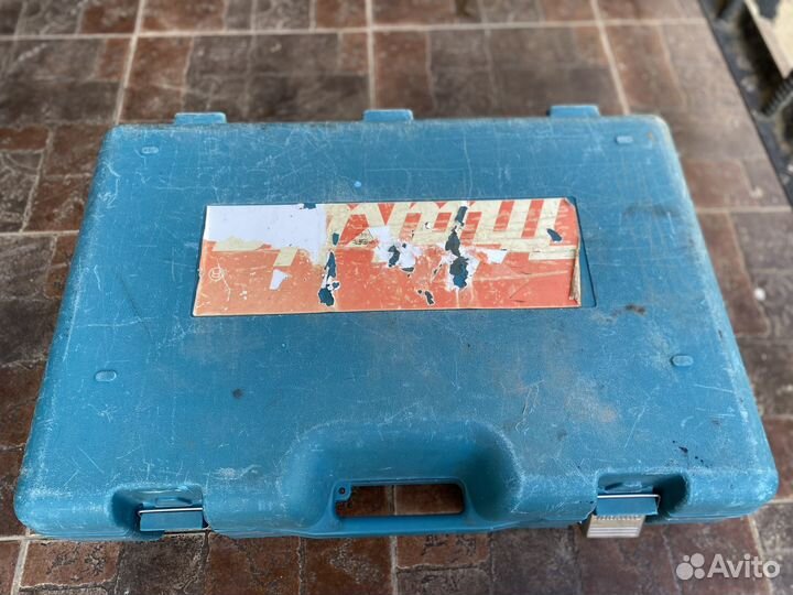 Перфоратор + отбойник Makita HR5001C