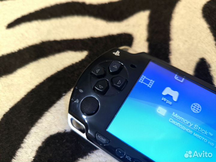 Sony PSP-2008 16Gb Прошитая