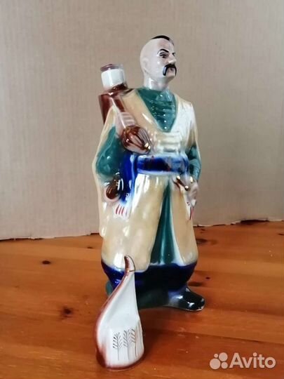 Графин-штоф Казак