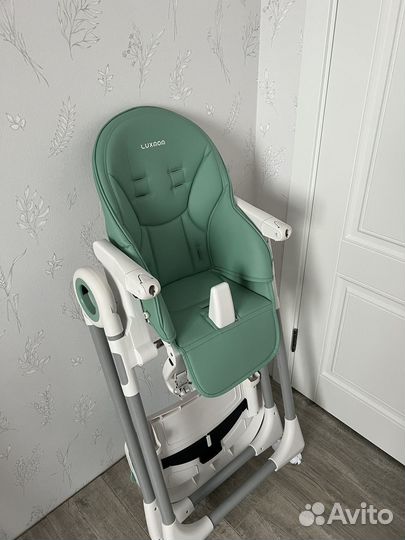 Стульчик для кормления luxmom q1