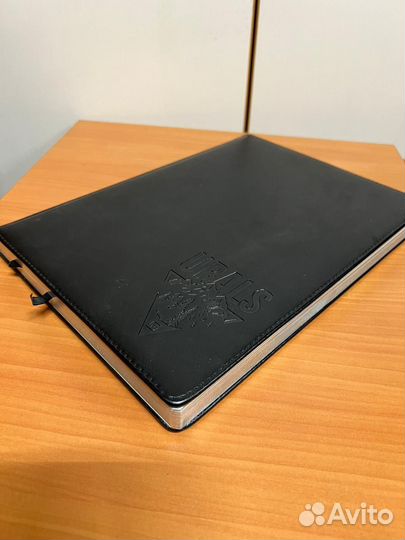 Блокноты ежедневники кожаный
