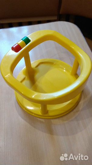 Ванночка, подставка, сиденье-стульчик, круг на шею