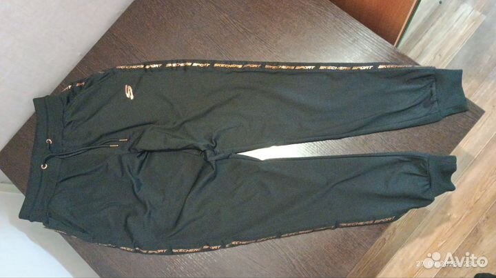 Спортивный костюм женский