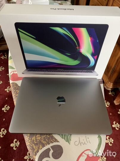 Macbook pro 13 2020 m1