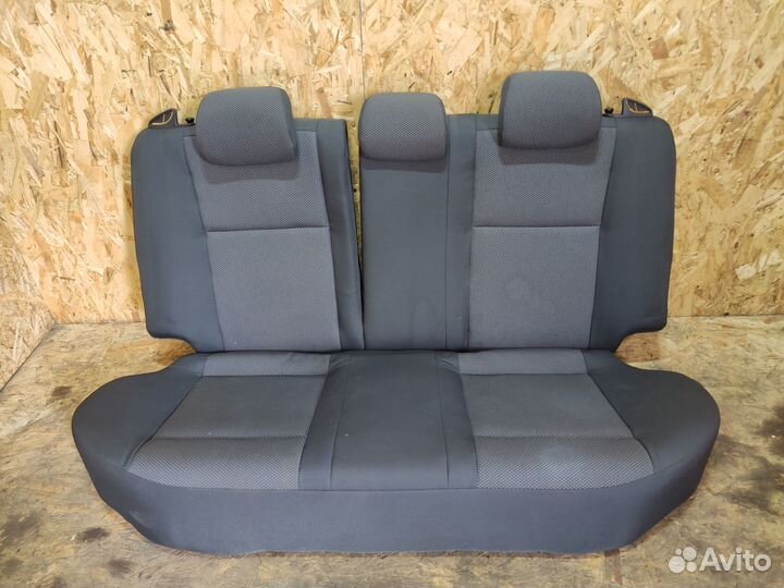 Сиденье заднее Chevrolet Aveo T250