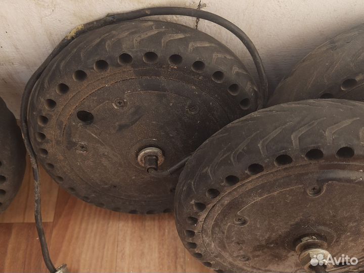 Мотор колесо и заднее колесо на xiaomi m365реплика