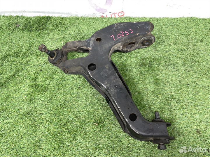 Рычаги передние нижние Chevrolet Suburban GMT400