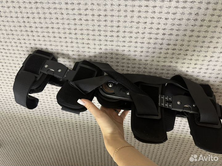 Ортез на коленный сустав