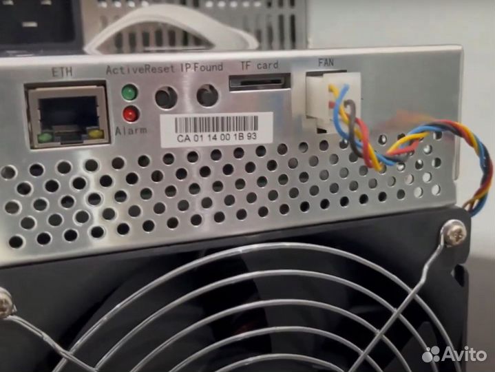 Майнер Asic Whatsminer