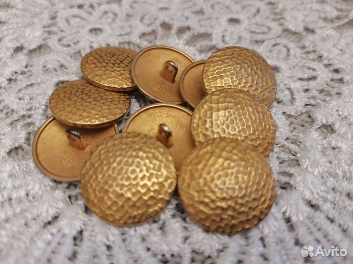 Пуговицы металлические