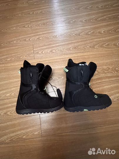 Сноубордические ботинки byrton женские 38