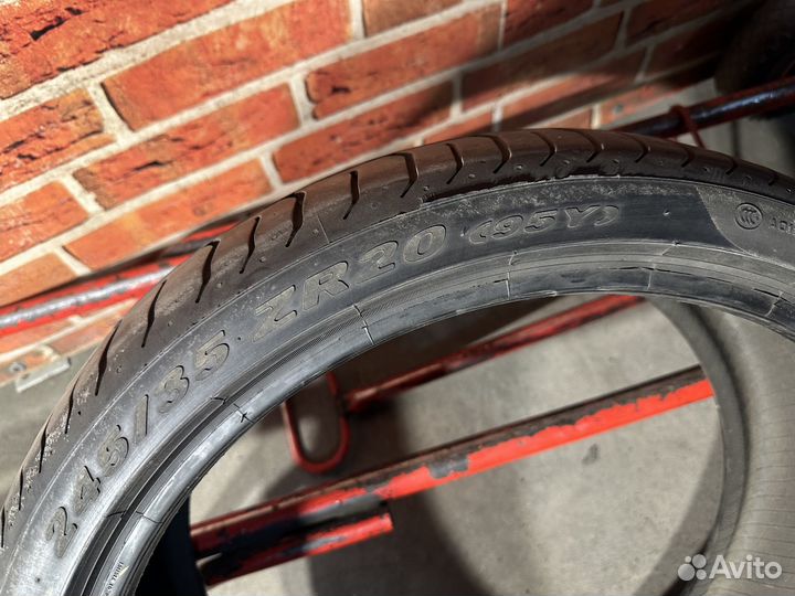 Pirelli P Zero 245/35 R20 95Y