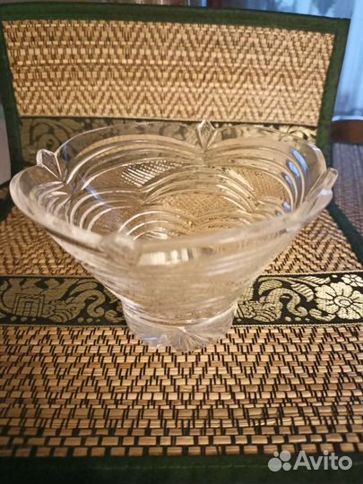 Хрустальная ваза 12 см диаметр