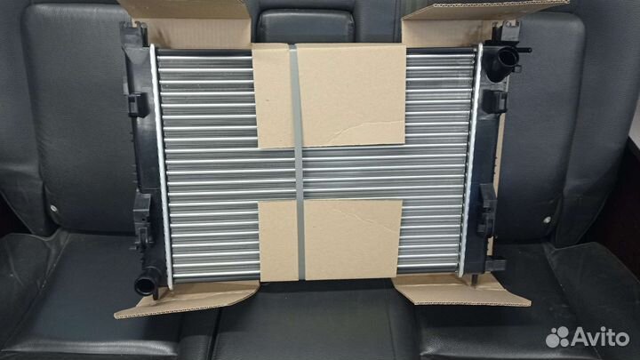 Радиатор охлаждения рено логан 2, дастер, веста