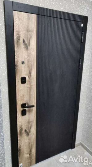 Двери входные с зеркалом, 10 см., со склада