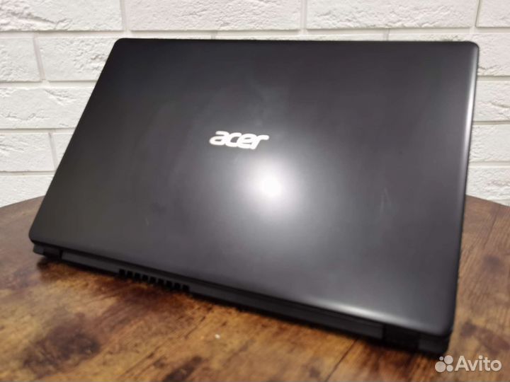 Мощный, свежий ноутбук Acer