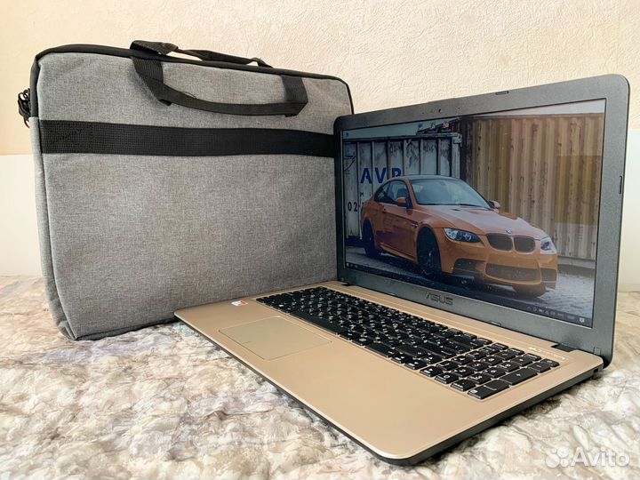 Ноутбук Asus F540BA 2020 года + Новая сумка