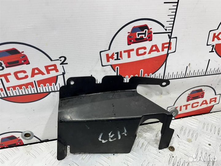 Воздуховод радиатора Ford Focus 2