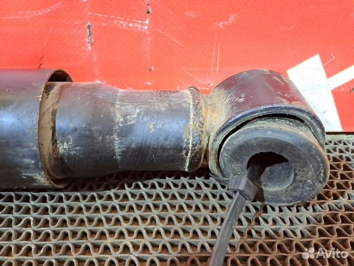 Амортизатор передний