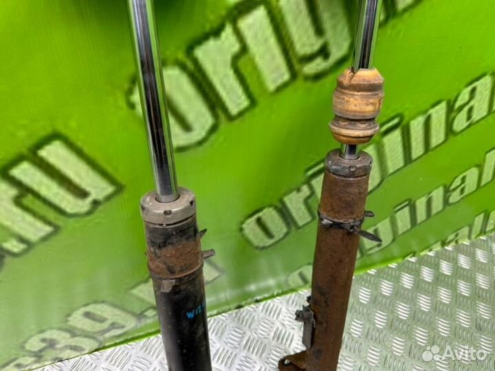 Амортизаторы Mercedes-Benz W124 M102 2.3 1991