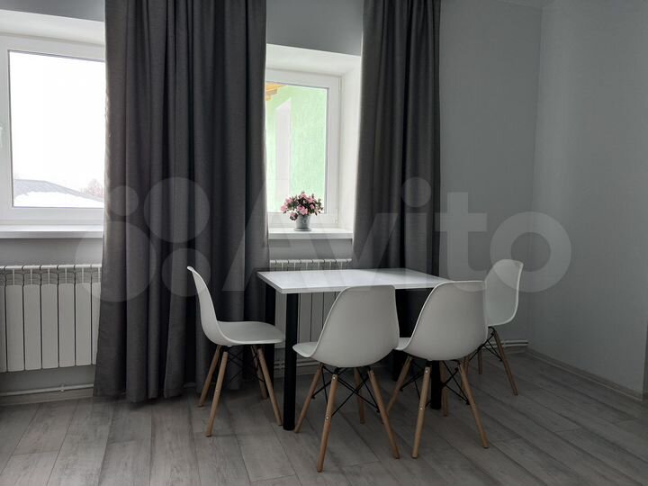 2-к. квартира, 60 м², 2/2 эт.