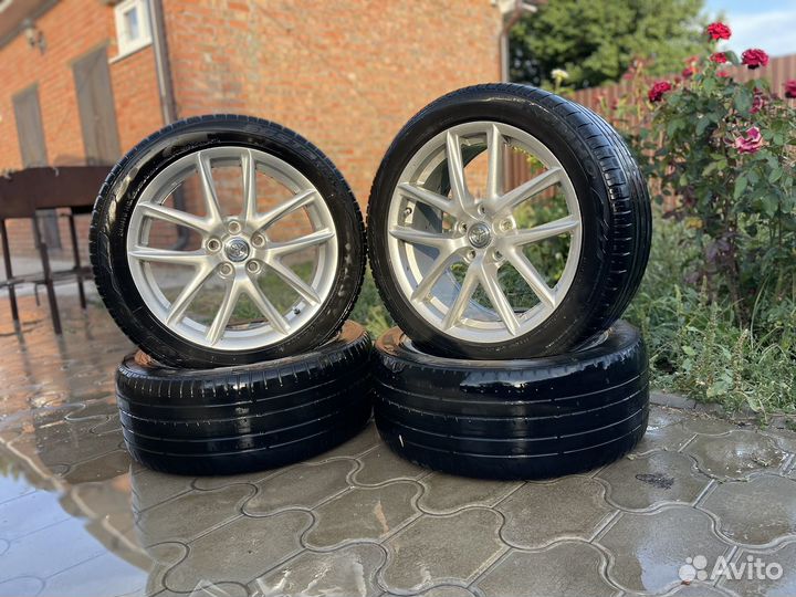 R18 Kumho Ecsta KU19 245/45, PCD 5x114.3 DIA 63