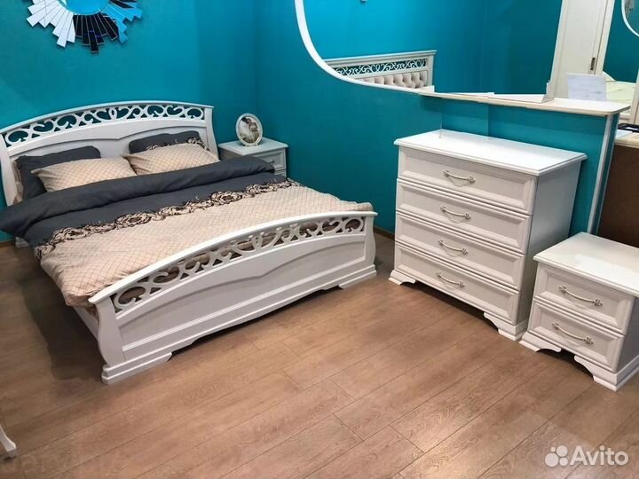 Тумба прикроватная белая