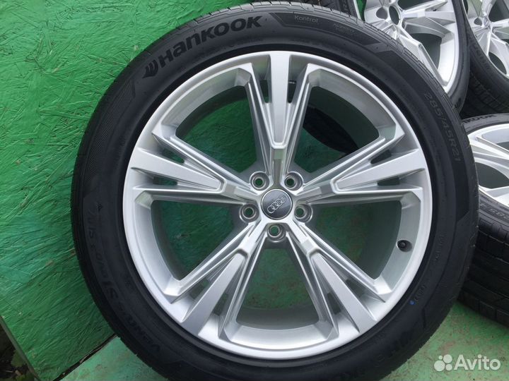 Новые оригинальные колеса Audi Q8 R21