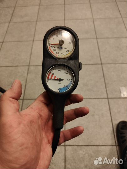 Консоль для дайвинга. Манометр. Глубиномер